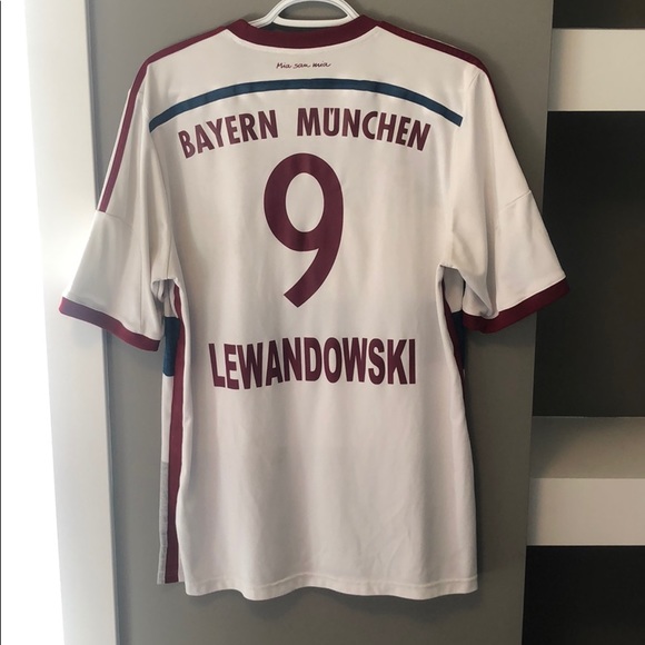 SOLD Bayern München Robert Lewandowski Home Jersey - Picture 2 of 2